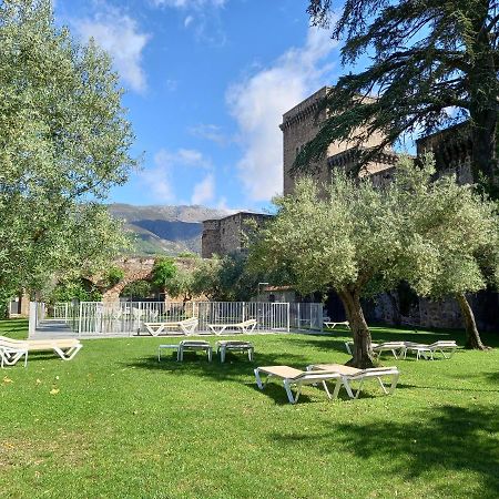 Parador De Харандила де ла Вера Екстериор снимка