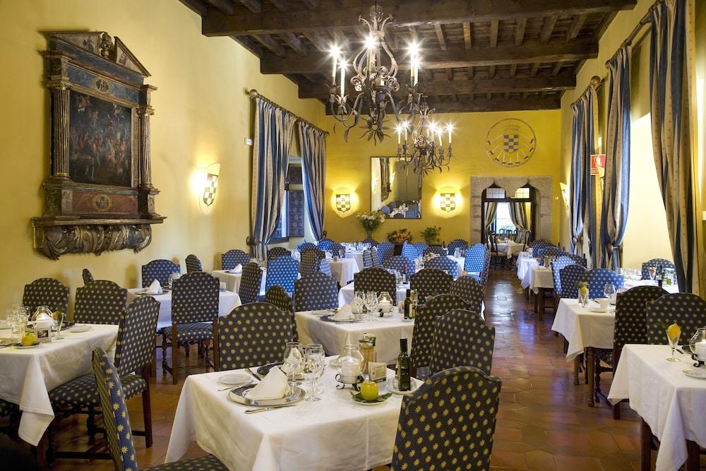 Parador De Харандила де ла Вера Екстериор снимка