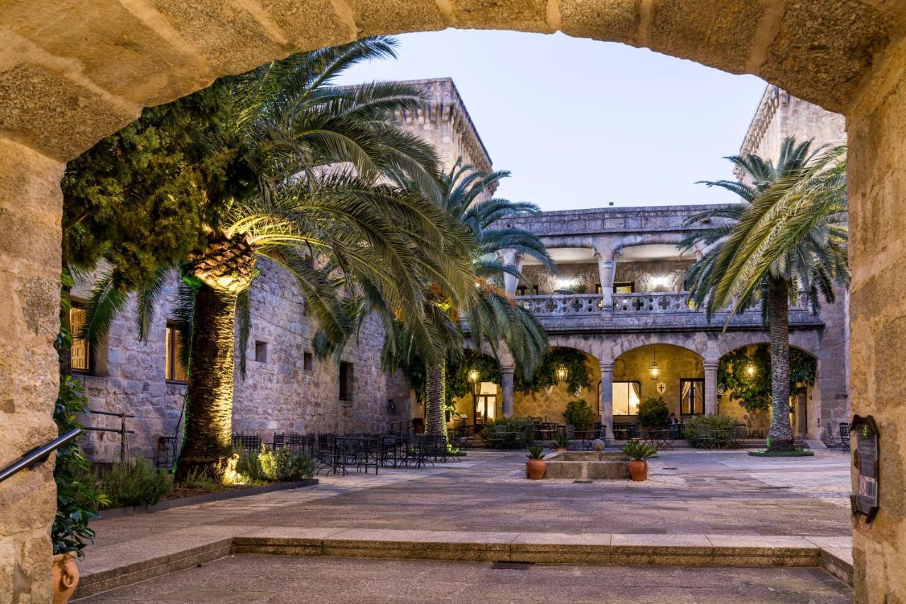 Parador De Харандила де ла Вера Екстериор снимка