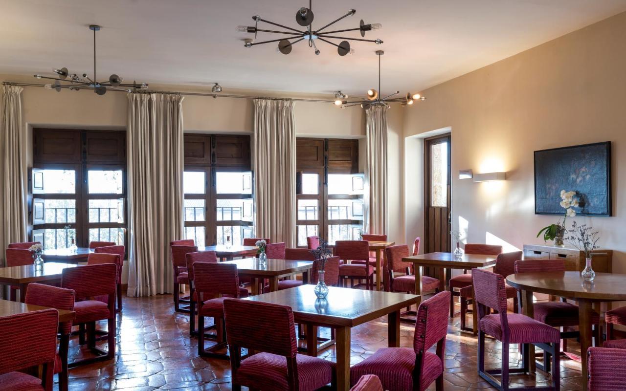 Parador De Харандила де ла Вера Екстериор снимка